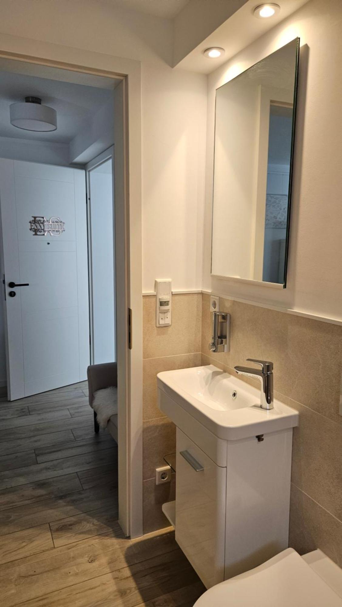 Enny Im Schoenen Rheinland Appartement *