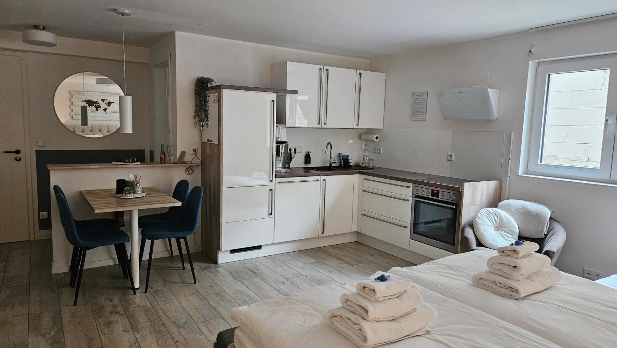 Enny Im Schoenen Rheinland Apartment *